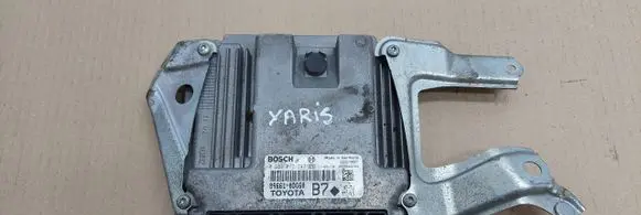 Toyota Yaris Wing mirror control module 896610DG60