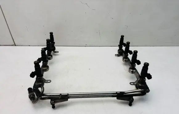 Audi A8 S8 D3 4E Fuel injector 079133551A 0280156105