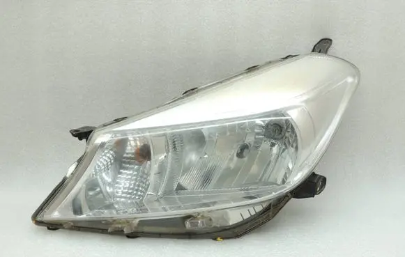 Toyota Yaris Headlight/headlamp 811700D710 81170-0D710