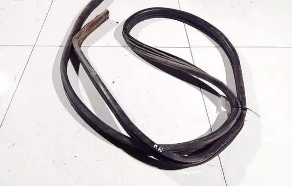 Ford Transit Rubber seal front coupe door 