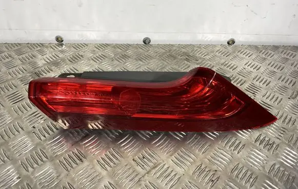 Honda CR-V Rear/tail lights W0706