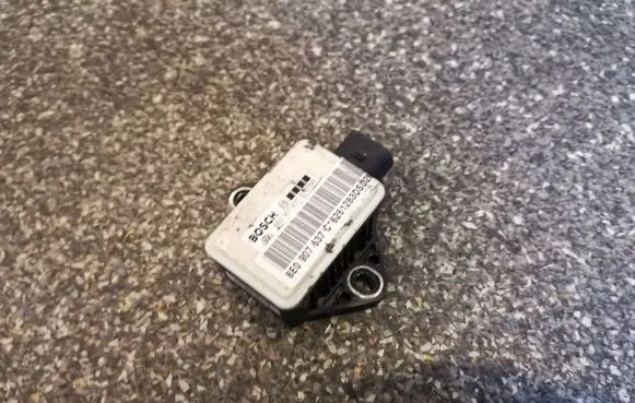 Audi A4 S4 B7 8E 8H ESP acceleration yaw rate sensor 8E0907637C