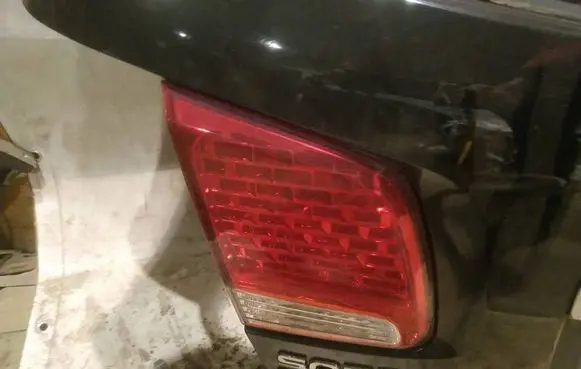 KIA Sorento Tailgate rear/tail lights 