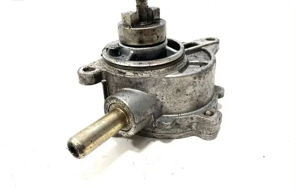 Mercedes-Benz C W203 Vacuum pump A64623065