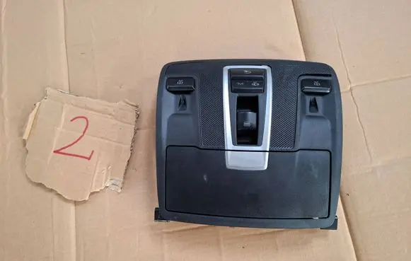 Mercedes-Benz GLS X166 Front seat light A1669004115