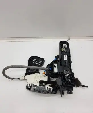 Infiniti Q30 Front door lock 806115DM0A 01150421000 DMGD1AFC