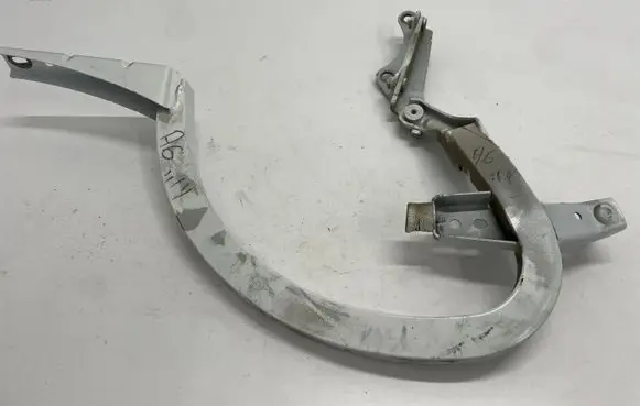 Audi A6 S6 C7 4G Tailgate/trunk/boot hinge 4G5827301
