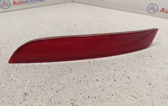 Rear tail light reflector