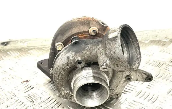 Mercedes-Benz E W212 Turbo A6510902780 091023