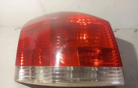 Opel Signum Rear/tail lights 13159861 377001 27092005