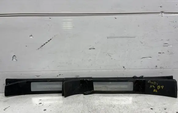 Audi A4 S4 B7 8E 8H Front sill trim cover 8E0853373G 8E0853