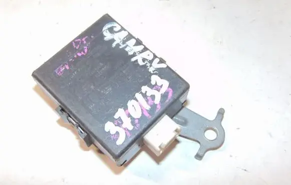 Toyota Camry Door control unit/module 89741AA020 10441312A 1470104105A