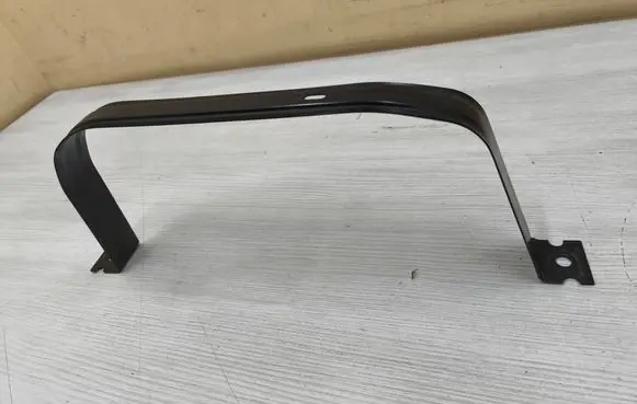 Audi Q2 - Fuel tank mounting bracket 5Q0201656F