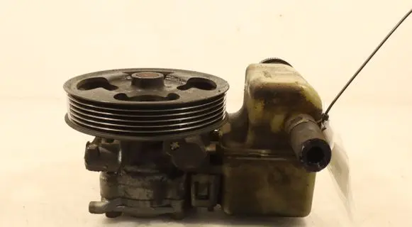 Mazda 6 Power steering pump GJ6E