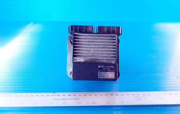Toyota Corolla Verso AR10 Fuel injection control unit/module 8987120050 1310001260