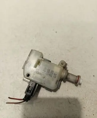Volkswagen Phaeton Central locking motor 1K5959782