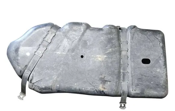 Volkswagen Touareg II Fuel tank bottom protection 7L0201973C