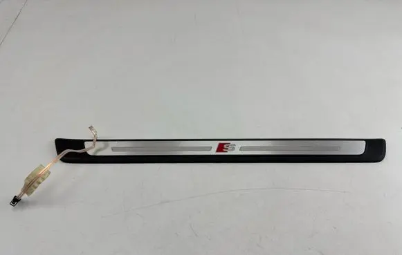 Audi A3 S3 8V Front sill trim cover 8V4947418