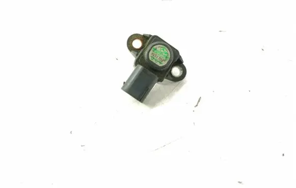 Mercedes-Benz ML W164 Air pressure sensor 0051535028 A0051535028