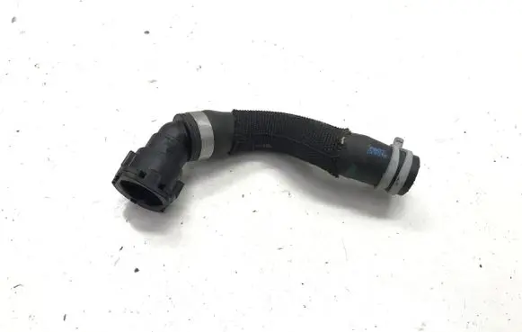 Volvo XC40 Engine coolant pipe/hose 32138726