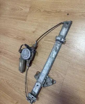 Nissan Terrano Front door window regulator with motor