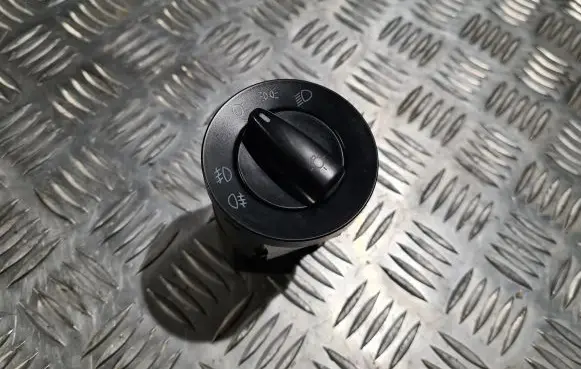 Volkswagen PASSAT B5 Light switch