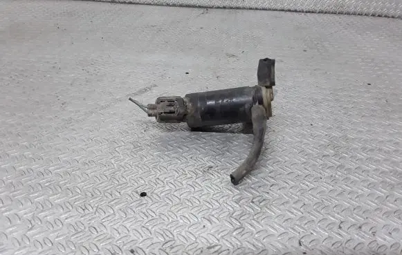 Ford Explorer Windscreen/windshield washer pump F75U17664BB