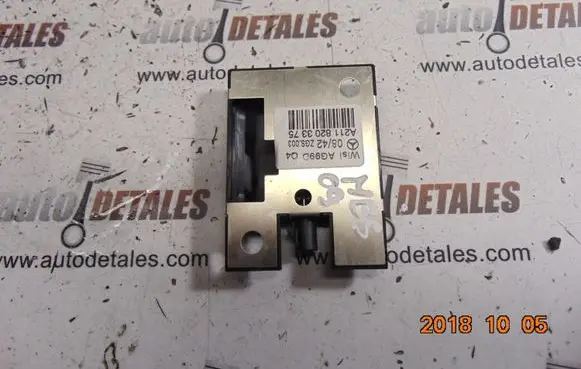 Mercedes-Benz S W221 Aerial antenna amplifier A2118203375