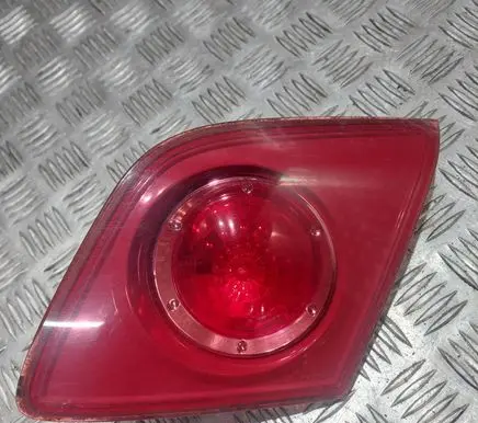 Tailgate rear/tail lights