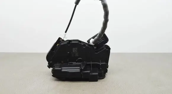 Skoda Karoq Rear door lock 5TA839015E