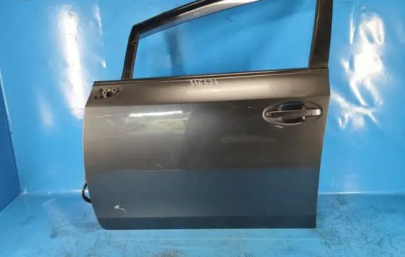 Toyota Prius+ (ZVW40) Front door 6700247091