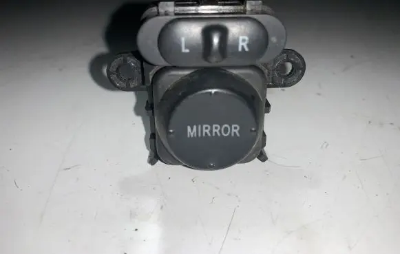 Honda FR-V Wing mirror switch