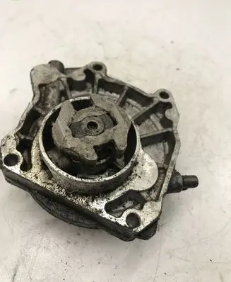 Opel Insignia A Vacuum pump 55205446