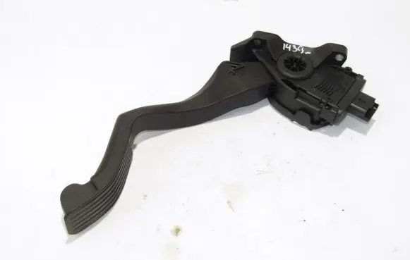 Peugeot 207 Accelerator throttle pedal 968075688002