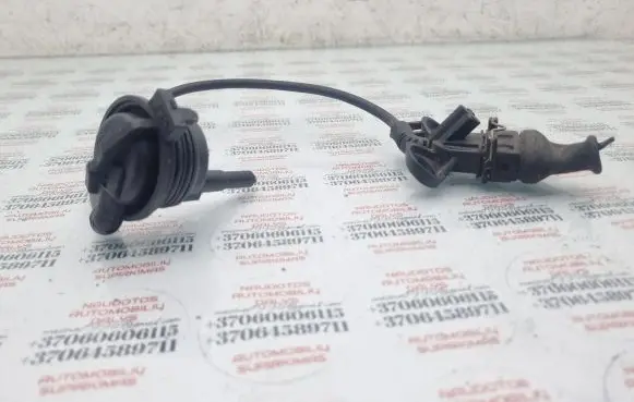 Volkswagen PASSAT B5 Reversing light switch sensor 012919823F