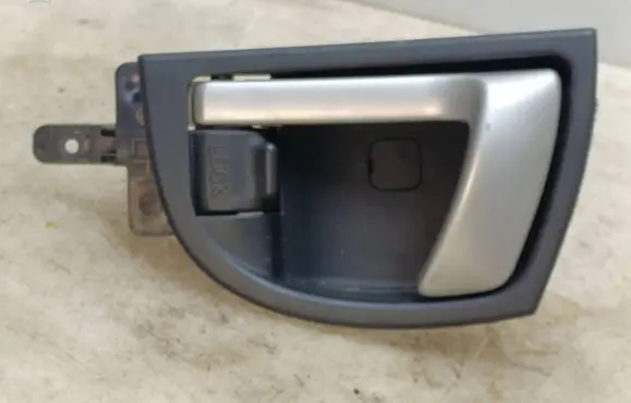 Hyundai Santa Fe Rear door interior handle 82613CM000
