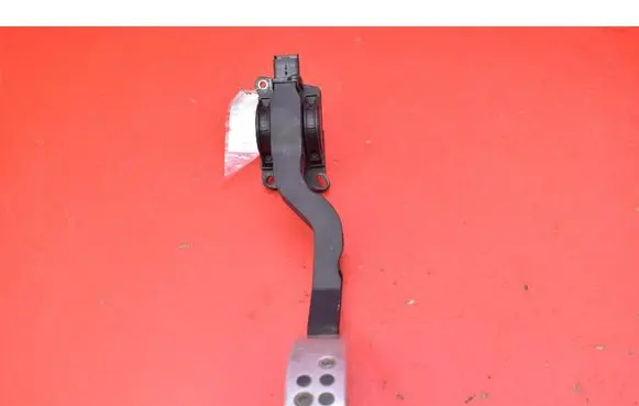 Peugeot 206 CC Accelerator throttle pedal 9647575580