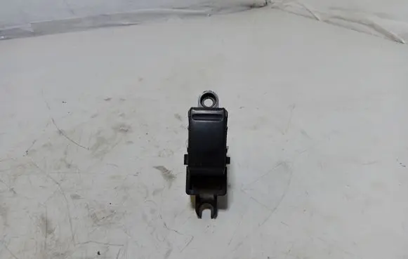 Nissan X-Trail T30 Electric window control switch