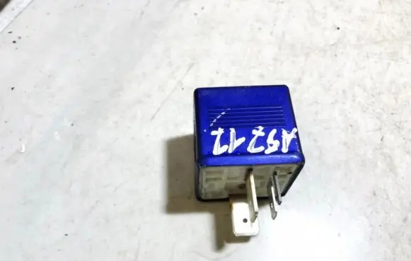 Audi A4 S4 B5 8D Other relay 8a0951253 899587