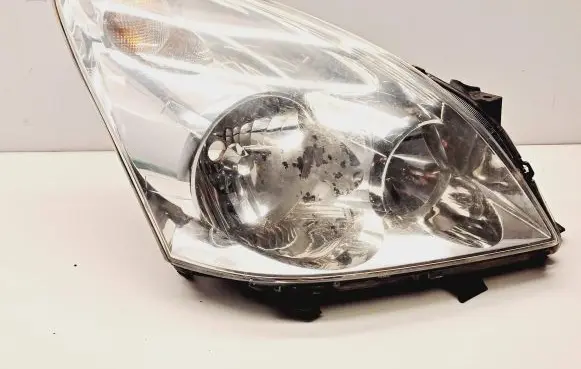 Toyota Corolla Verso AR10 Headlight/headlamp