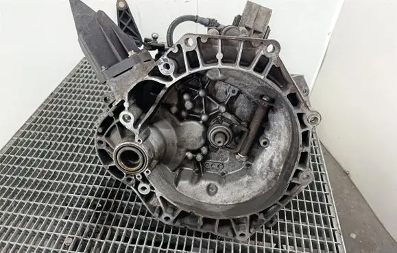 Mini One - Cooper R50 - 53 Manual 5 speed gearbox GS565BH