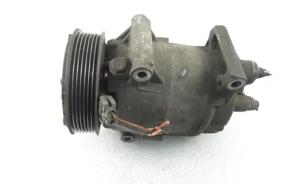 Renault Megane II Air conditioning (A/C) compressor (pump)