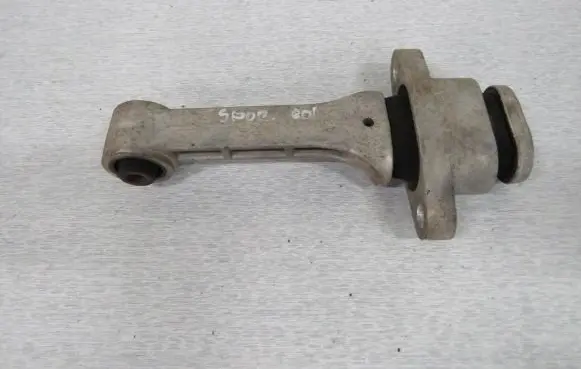 KIA Sportage Gearbox mounting bracket