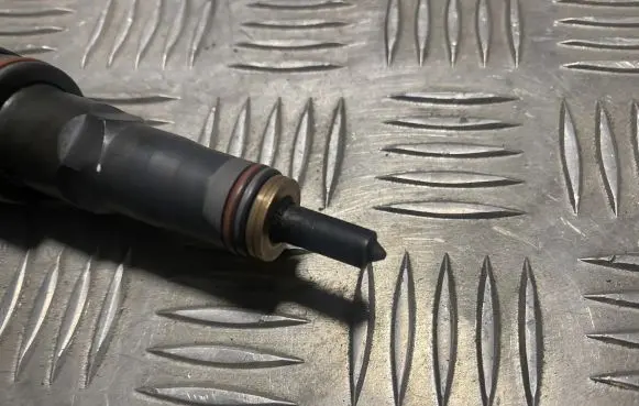 Ford Galaxy Fuel injector 038130073AJ 021029D