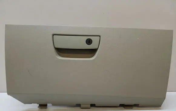 Dodge Grand Caravan Glove box set L0050457