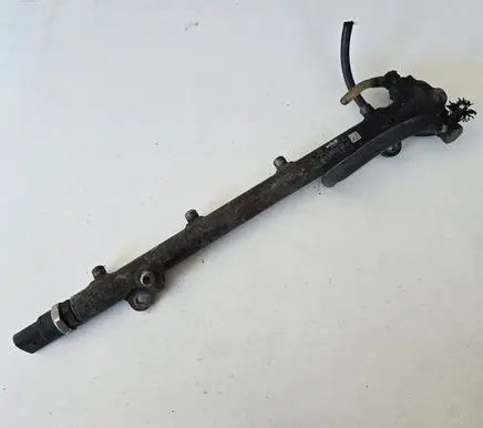 Mercedes-Benz Vito Viano W638 Fuel main line pipe A6110700095 0445214004