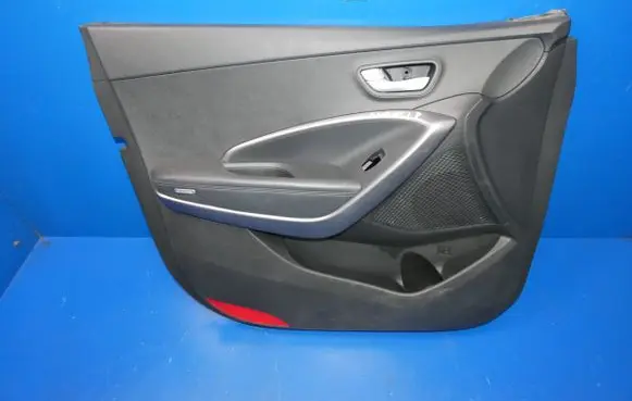 Hyundai Santa Fe Front door card panel trim