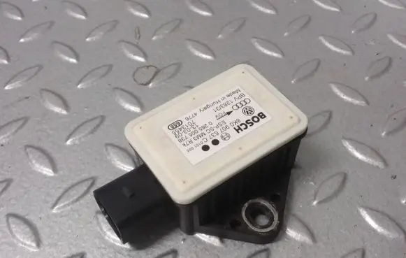 Audi A5 8T 8F ESP acceleration yaw rate sensor 8K0907637C 8K0907637A 0265005738