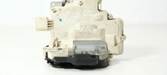 Audi A4 S4 B7 8E 8H Rear door lock 8E0839015AA
