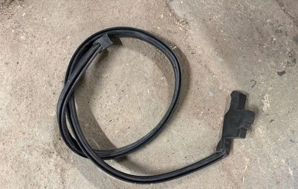 Hyundai i30 Engine compartment rubber 